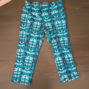 EUC - SZ Large cropped leggings from ON